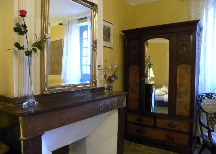 Xvi Century Mansion Гостевой дом Argelliers